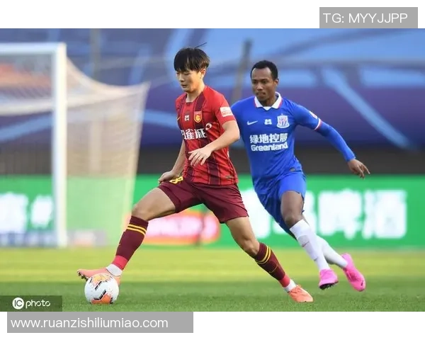 重庆羽毛球队个人能力引发热议球员表现与团队协作的深度探讨