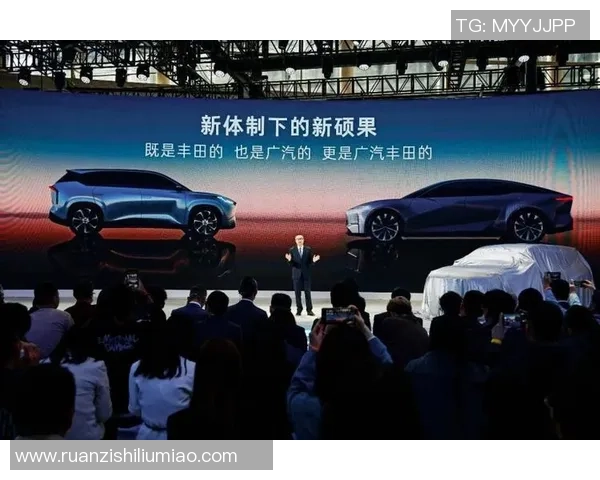 重庆足球队加速转型探索新路径引发热议与期待